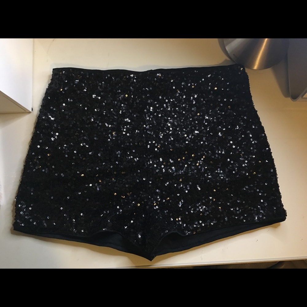 f21 high waisted shorts.